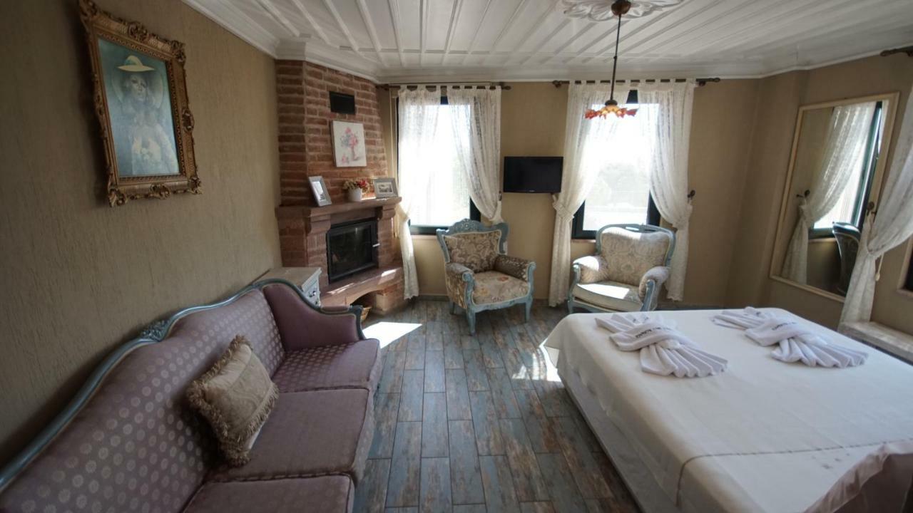 Fikretbey Konagi Hotel Ayvalik Exterior photo